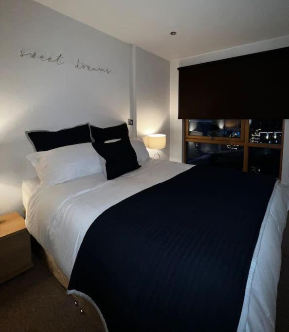 Leeds Clarence Dock 2 Bedroom Apt Leeds (West Yorkshire) Exterior foto