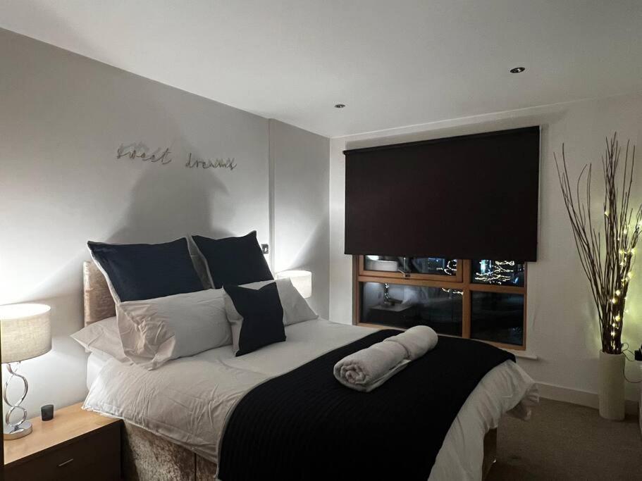 Leeds Clarence Dock 2 Bedroom Apt Leeds (West Yorkshire) Exterior foto